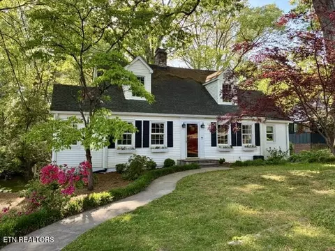 601 Forest Heights Rd, Knoxville, TN 37919
