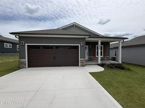 3868 Crimson Clover Ln, Knoxville, TN 37924