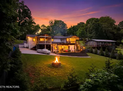 9229 Topoco Dr, Knoxville, TN 37922