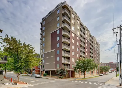 1735 Lake Ave, Knoxville, TN 37916