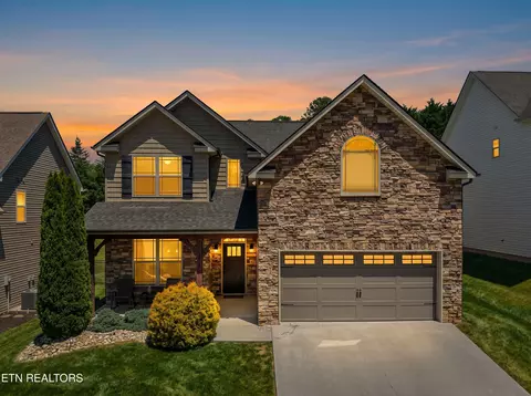 1218 Peake Ln, Knoxville, TN 37922