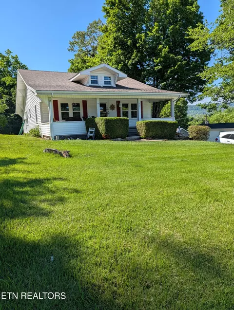 307 S Ridge Ave, Rockwood, TN 37854