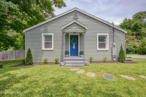 425 W Ford Valley Rd, Knoxville, TN 37920