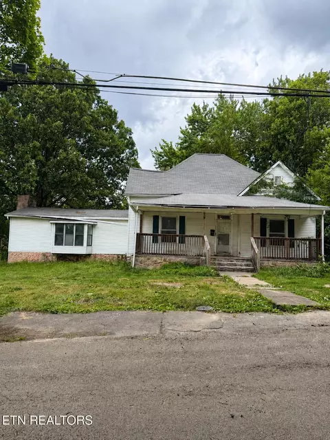 717 Banks Ave, Knoxville, TN 37917