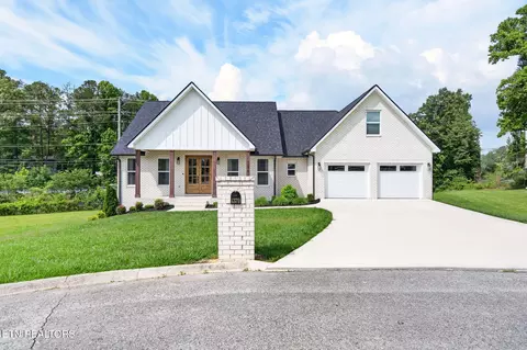 1379 Buckingham Pl, Cookeville, TN 38501