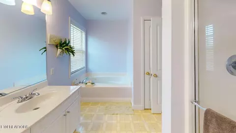Bath - 7555 Stonehenge Dr, Talbott, TN 37877 photo 1 of 2