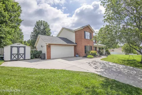 512 Windgate Ct, Powell, TN 37849 photo 2