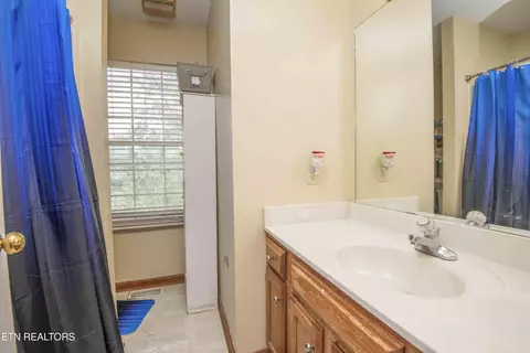 512 Windgate Ct, Powell, TN 37849 photo 24