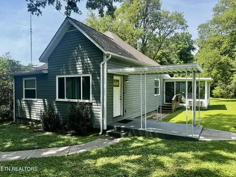 4201 Coster Rd, Knoxville, TN 37912