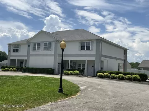 100 Village Way #E, Kingston, TN 37763