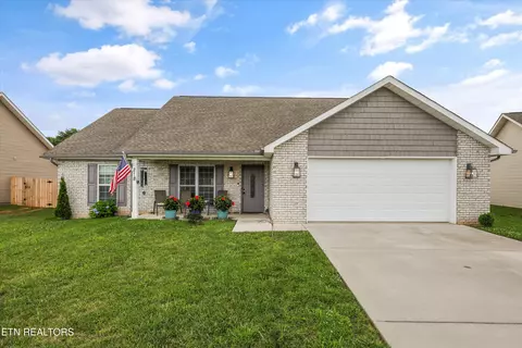218 Horton Ln, Maryville, TN 37803