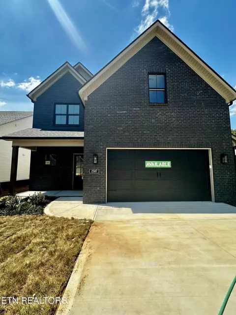 2587 Marshall Pass Rd, Knoxville, TN 37932