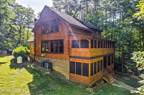 Exterior - 2339 Bogle Spring Loop, Sevierville, TN 37862 photo 15 of 17