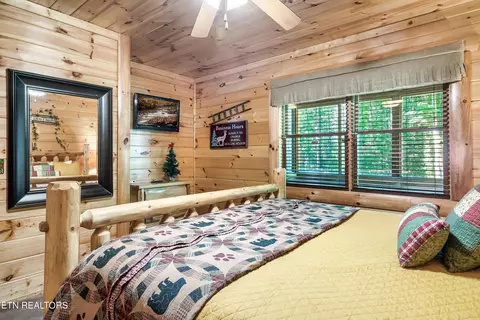 Bedroom - 2339 Bogle Spring Loop, Sevierville, TN 37862 photo 11 of 11