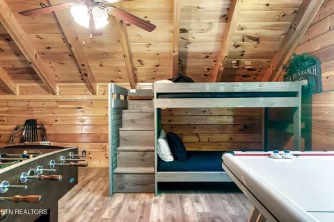 Bedroom - 2339 Bogle Spring Loop, Sevierville, TN 37862 photo 3 of 11