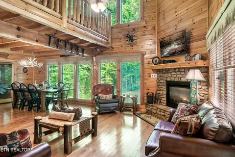 Living - 2339 Bogle Spring Loop, Sevierville, TN 37862 photo 3 of 3