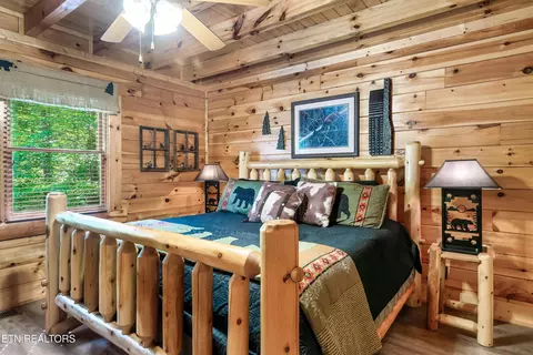 Bedroom - 2339 Bogle Spring Loop, Sevierville, TN 37862 photo 1 of 11