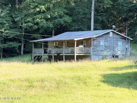 147 Sleepy Hollow Rd, Speedwell, TN 37870