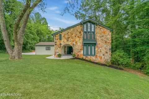 138 Newell Ln, Oak Ridge, TN 37830