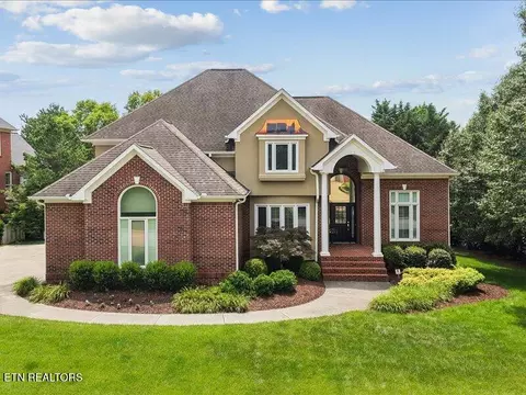 9114 Hailes Abbey Ln, Knoxville, TN 37922