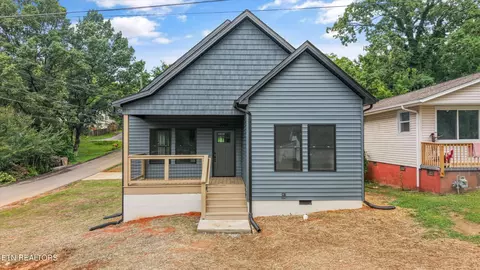 2701 Spencer St, Knoxville, TN 37917