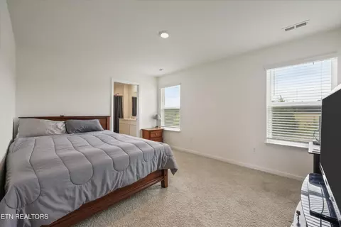 Bedroom - 6892 Squirrel Run Ln, Corryton, TN 37721 photo 1 of 3