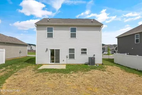 Exterior - 6892 Squirrel Run Ln, Corryton, TN 37721 photo 6 of 7