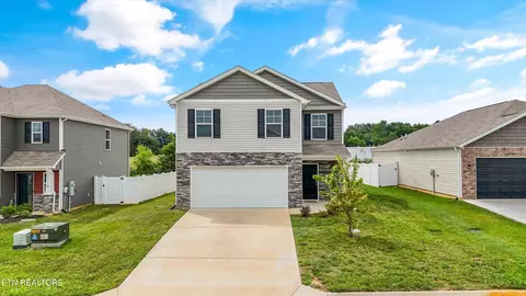 Exterior - 6892 Squirrel Run Ln, Corryton, TN 37721 photo 2 of 7