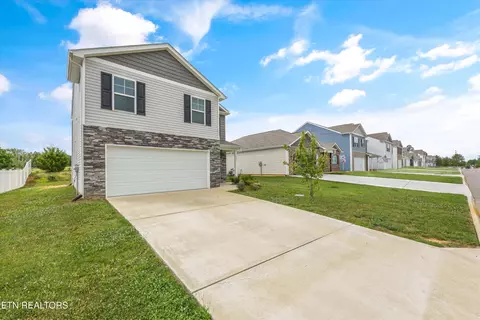 Exterior - 6892 Squirrel Run Ln, Corryton, TN 37721 photo 4 of 7