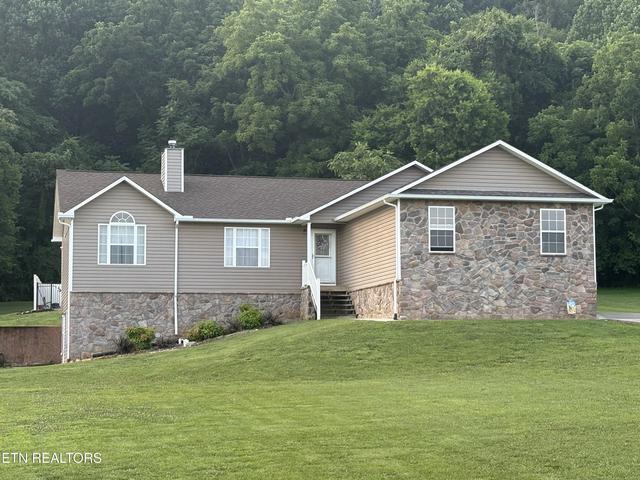 1757 River Rd, Kingston, TN 37763