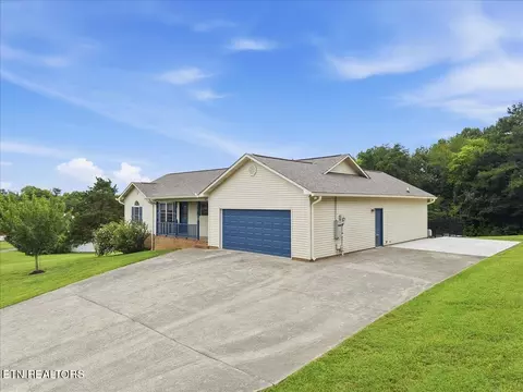 1930 Big Buck Ln, Sevierville, TN 37876