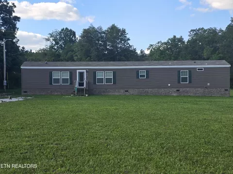 812 W 3rd Ave, Oneida, TN 37841 photo 1