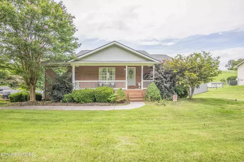 4215 Wildwood Rd, Maryville, TN 37804