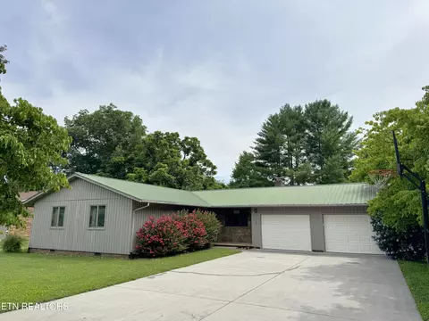 327 Sandy Ln, Townsend, TN 37882