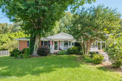 5608 Sierra Rd, Knoxville, TN 37912