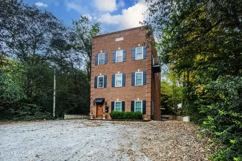 11109 Lake Ridge Dr, Knoxville, TN 37934