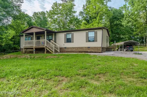 938 Mountain View St, Pigeon Forge, TN 37863