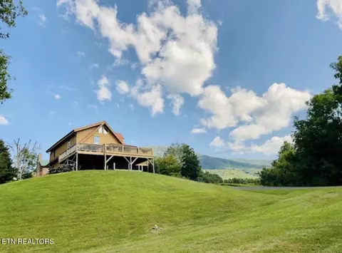 3640 Sugar Tree Dr, Sevierville, TN 37862
