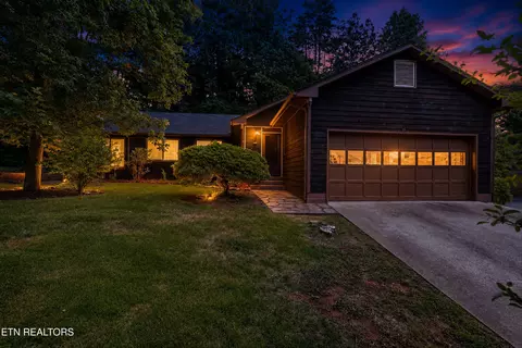 112 Wedgewood Rd, Oak Ridge, TN 37830