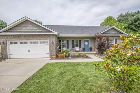 2000 Country Brook Ln, Knoxville, TN 37921