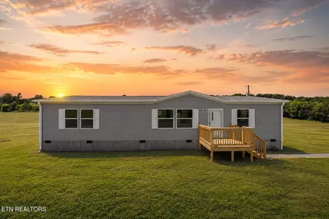 279 Thompson Rd, Madisonville, TN 37354