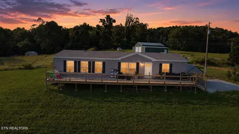 215 Cain Rd, Sharps Chapel, TN 37866
