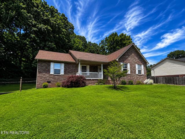 7821 Hill Rd, Knoxville, TN 37938