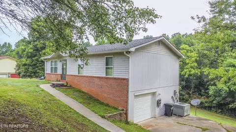 153 Trail View Dr, Loudon, TN 37774