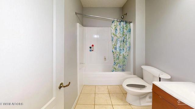2013 Paris Rd, Knoxville, TN 37912