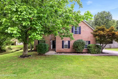 2376 Conners Creek Cir, Knoxville, TN 37932