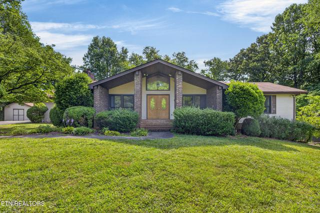 2650 Oak Park Dr, Cookeville, TN 38506
