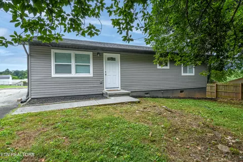 617 Patterson Rd, Walland, TN 37886