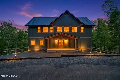 1950 Spurling Rd, Sevierville, TN 37862