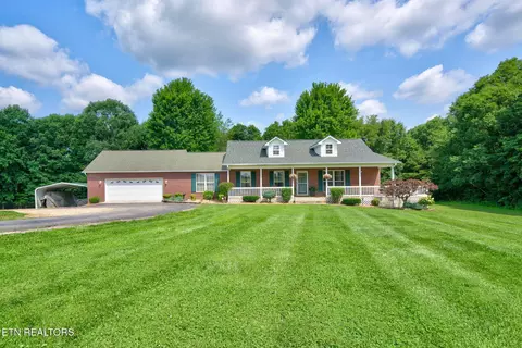 651 Highland Ln, Crossville, TN 38555